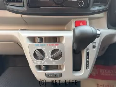 ダイハツ ミライース