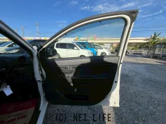 ダイハツ ミライース