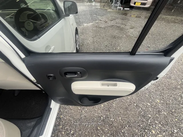 ダイハツ ミラココア