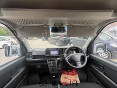 ダイハツ ハイゼットカーゴ