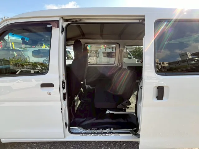 ダイハツ ハイゼットカーゴ