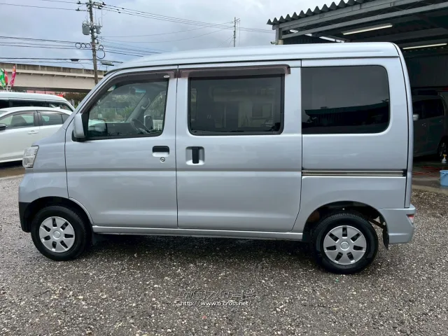 ダイハツ ハイゼットカーゴ