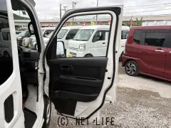 ダイハツ ハイゼットカーゴ