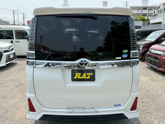 トヨタ ヴォクシー