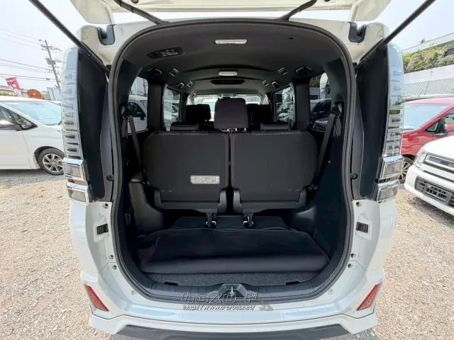 トヨタ ヴォクシー