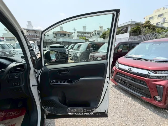 トヨタ ヴォクシー