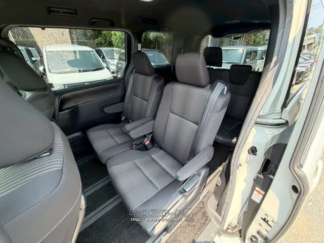 トヨタ ヴォクシー