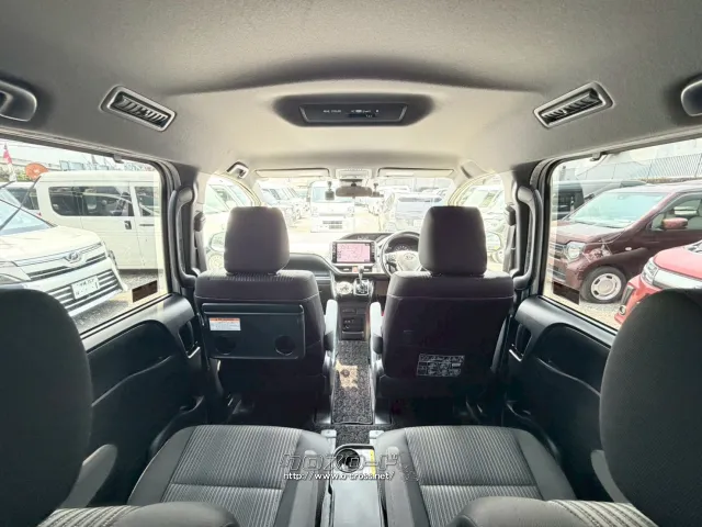 トヨタ ヴォクシー