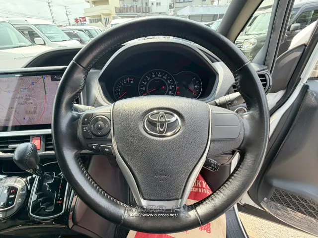 トヨタ ヴォクシー