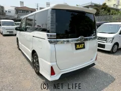 トヨタ ヴォクシー