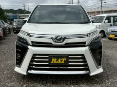 トヨタ ヴォクシー