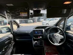 トヨタ ヴォクシー