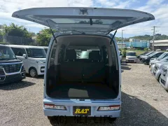 ダイハツ ハイゼットカーゴ