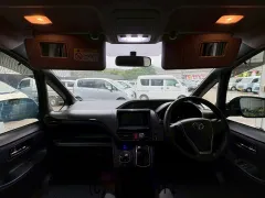 トヨタ ヴォクシー