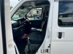 ダイハツ ハイゼットカーゴ