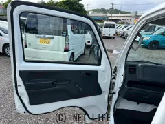 日産 NT100クリッパー