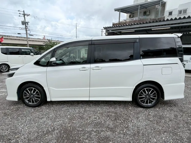 トヨタ ヴォクシー
