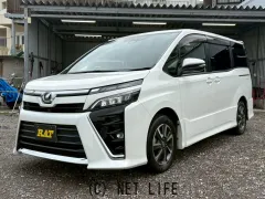 トヨタ ヴォクシー