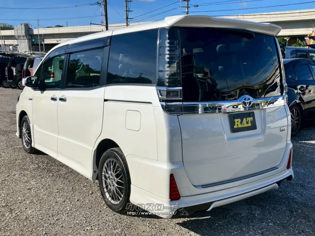トヨタ ヴォクシー