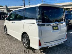トヨタ ヴォクシー