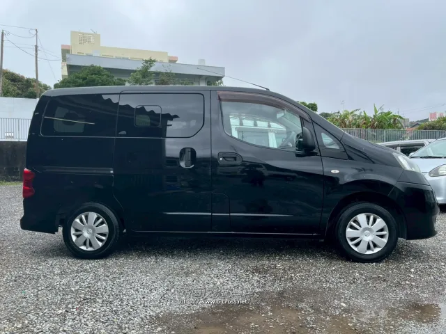 日産 NV200バネットバン