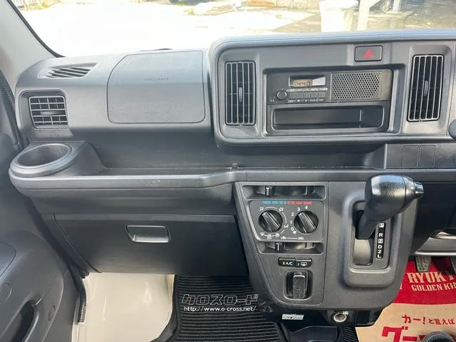 ダイハツ ハイゼットカーゴ