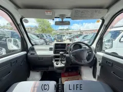 ダイハツ ハイゼットカーゴ
