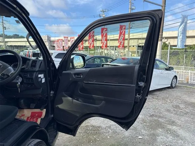 トヨタ ハイエースバン