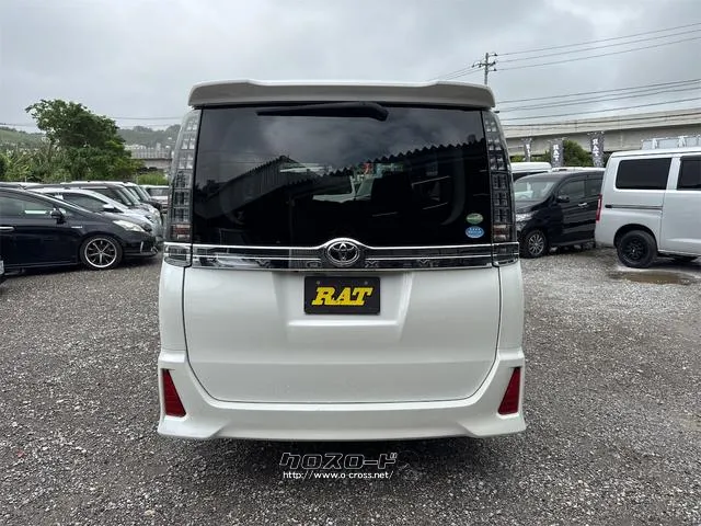 トヨタ ヴォクシー
