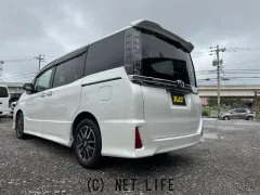 トヨタ ヴォクシー