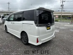 トヨタ ヴォクシー