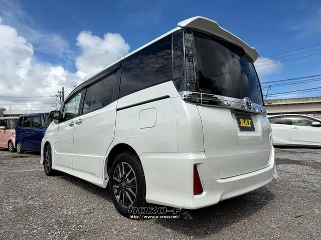 トヨタ ヴォクシー