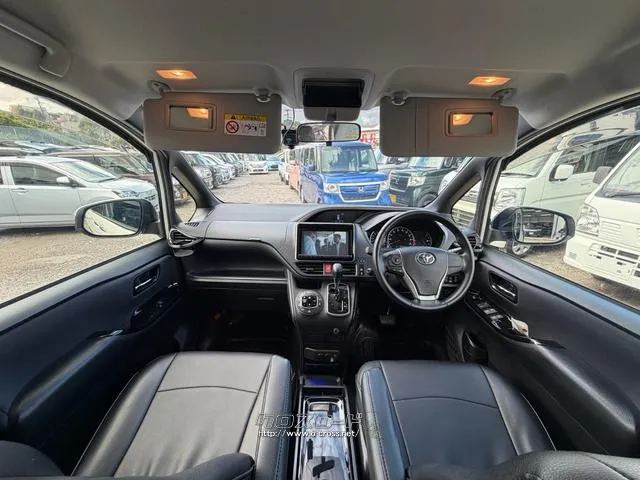 トヨタ ヴォクシー