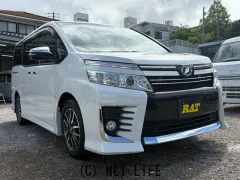 トヨタ ヴォクシー