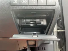 ダイハツ アルティス