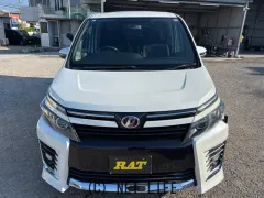 トヨタ ヴォクシー
