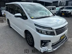トヨタ ヴォクシー