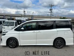 トヨタ ヴォクシー