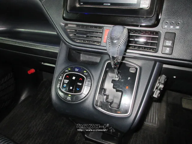 トヨタ ヴォクシー