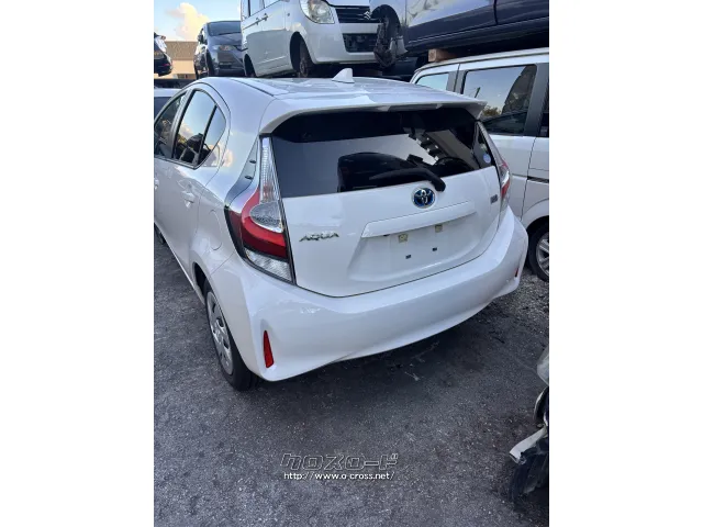 部品取車 アクア部品取車