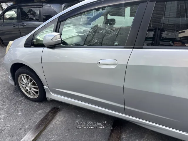 部品取車 フィットシャトル部品取車