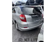 部品取車 フィットシャトル部品取車