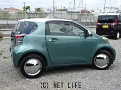 トヨタ iQ