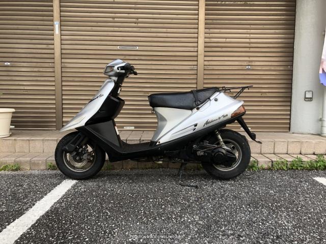スズキ アドレスV100 本土車両で型式のわりにキレイです・シルバー 