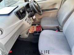 ダイハツ ミライース