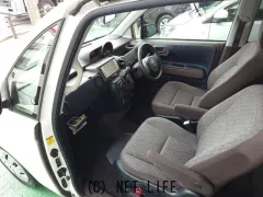 トヨタ スペイド