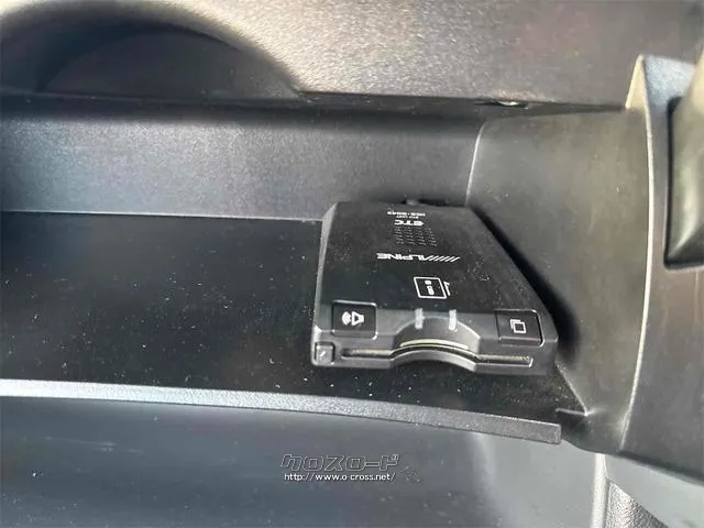 今では必需品のETCも付いております。高速道路での出入りもスムーズ。渋滞緩和にもなりエコにも繋がります。 日産 セレナ