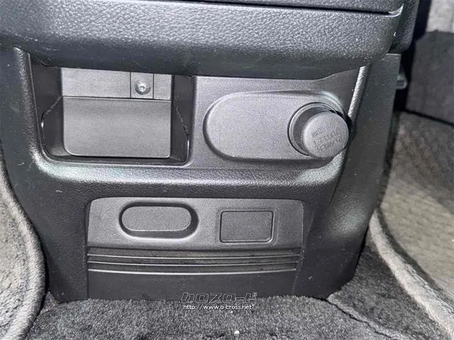 ご覧いただきありがとうございます♪気になったお車がありましたらお気軽にお電話をください♪ 日産 セレナ