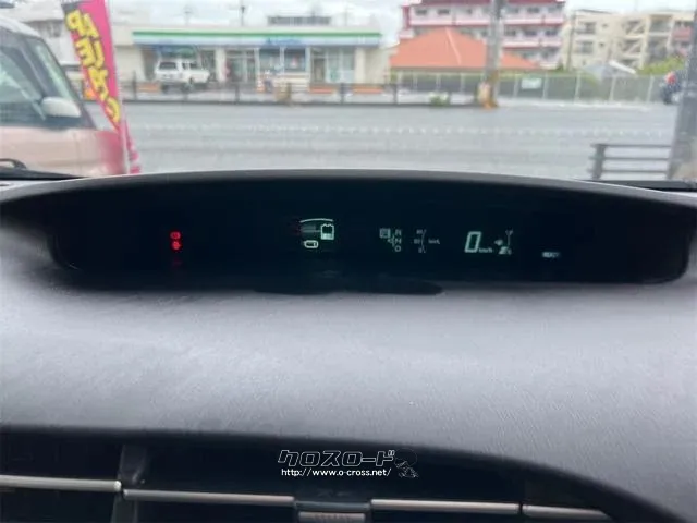 トヨタ プリウス