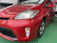 トヨタ プリウス